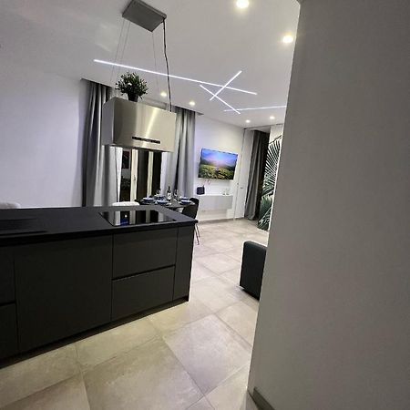 The Jungle Home Naples Luaran gambar